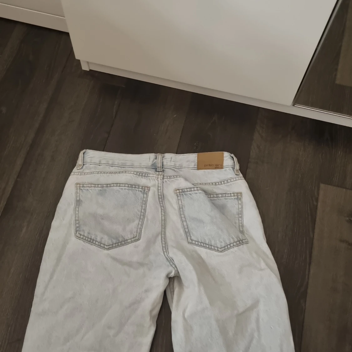 Ljusblå jeans från Gina Tricot - 3