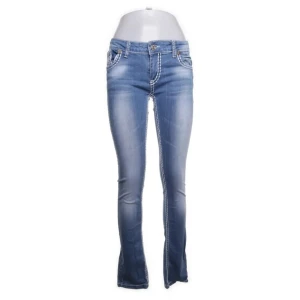True religion - Trooo mig de är finare irl. Ett par fina mid-waisted true religion. Jätte fina