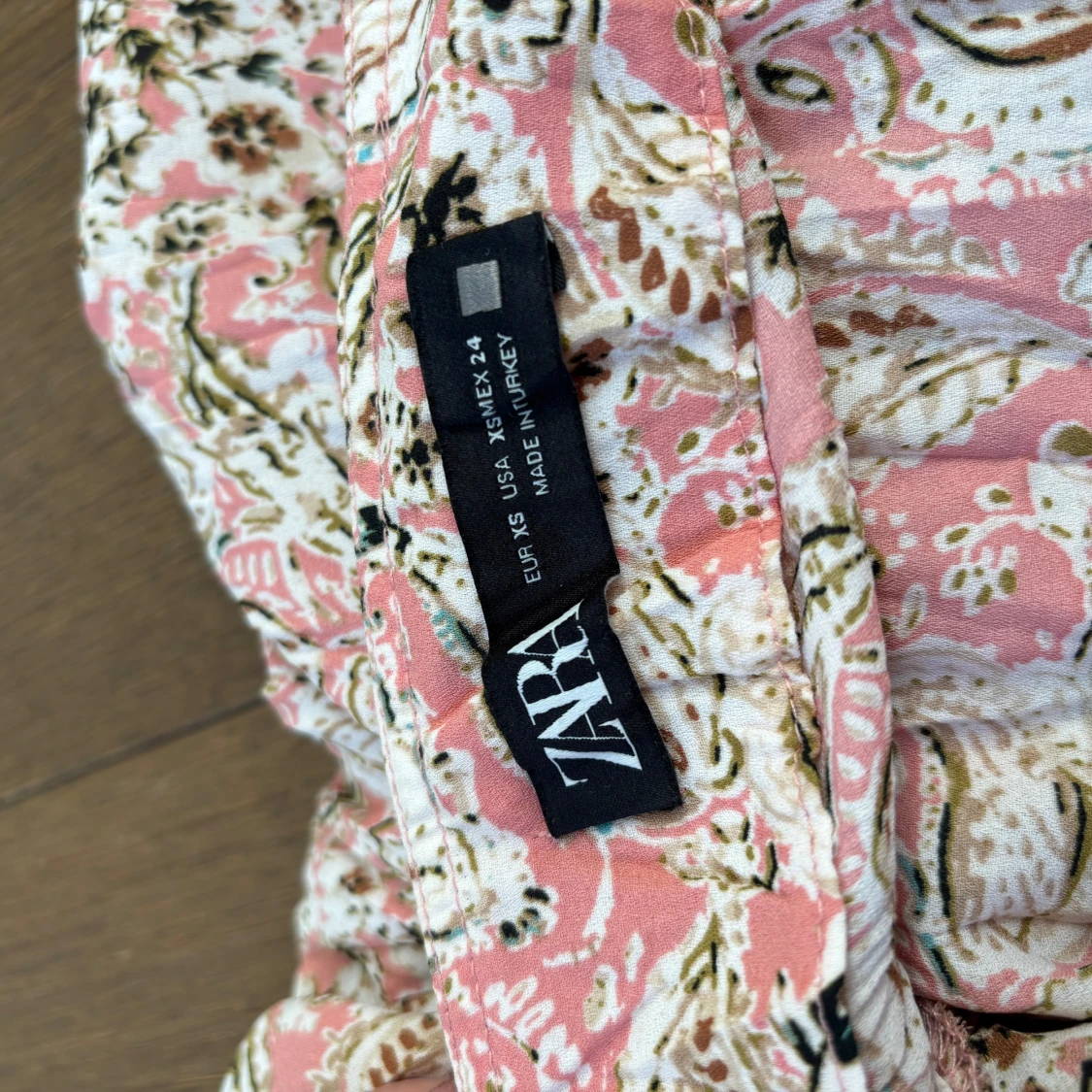 Mönstrad rosa kjol från Zara - 3