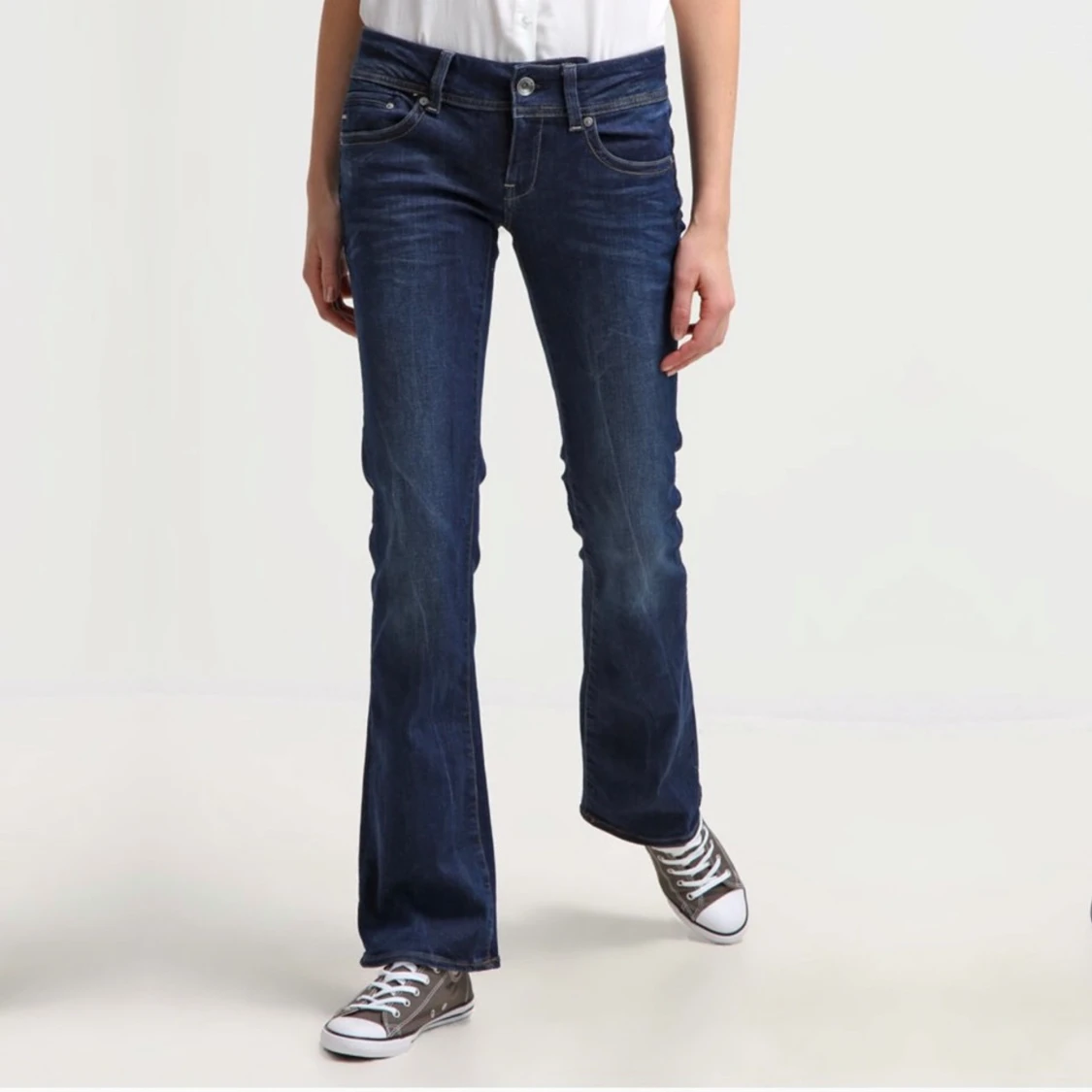 Lågmidjade jeans  - 1