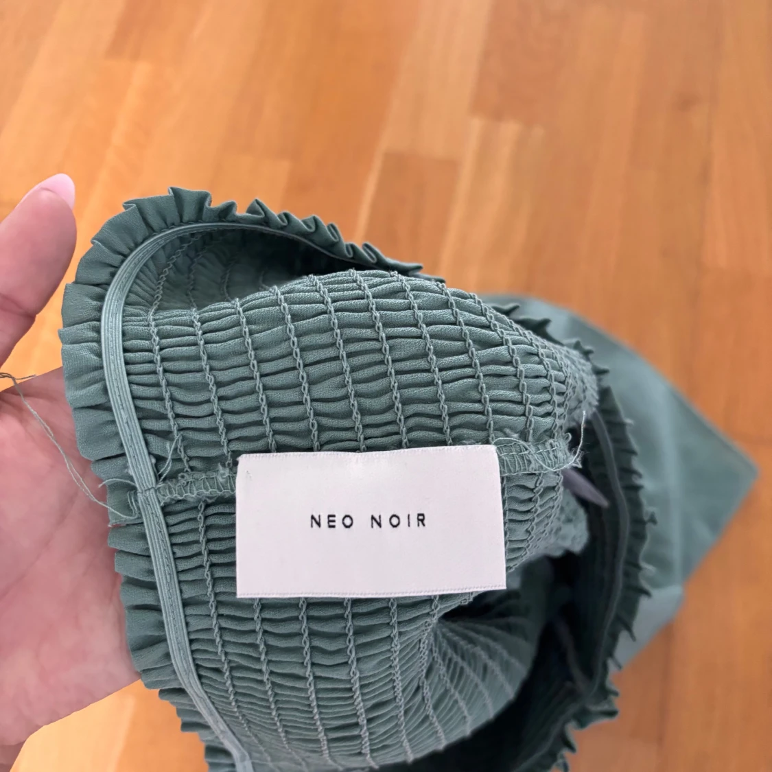 Grön volangkjol från Neo Noir - 3