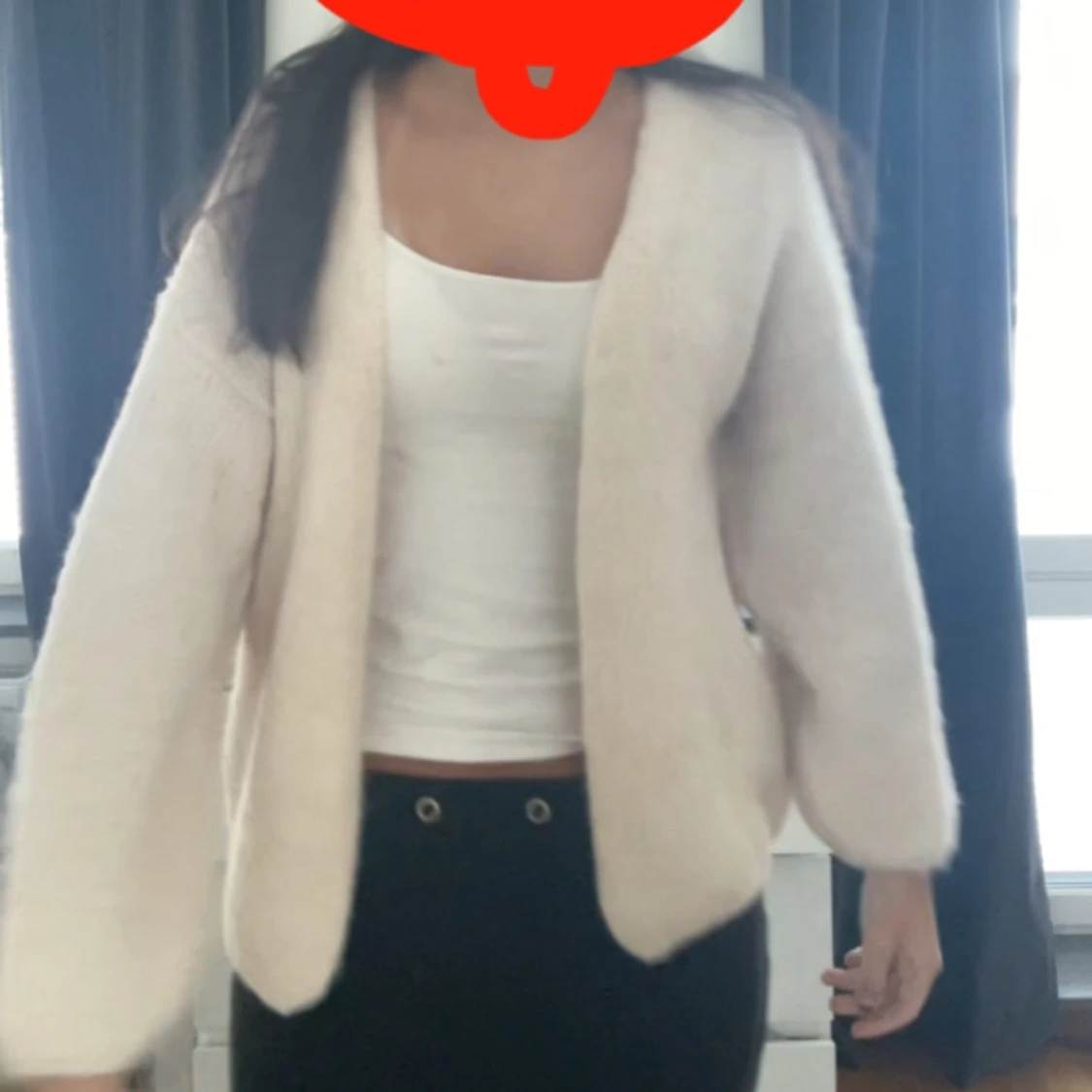 Beige fluffig kofta - 1