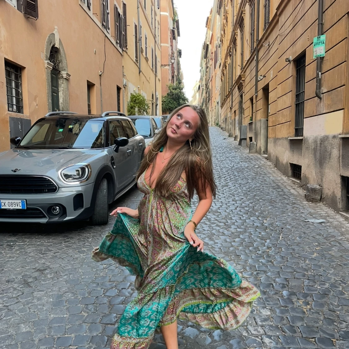 Grön mönstrad långklänning