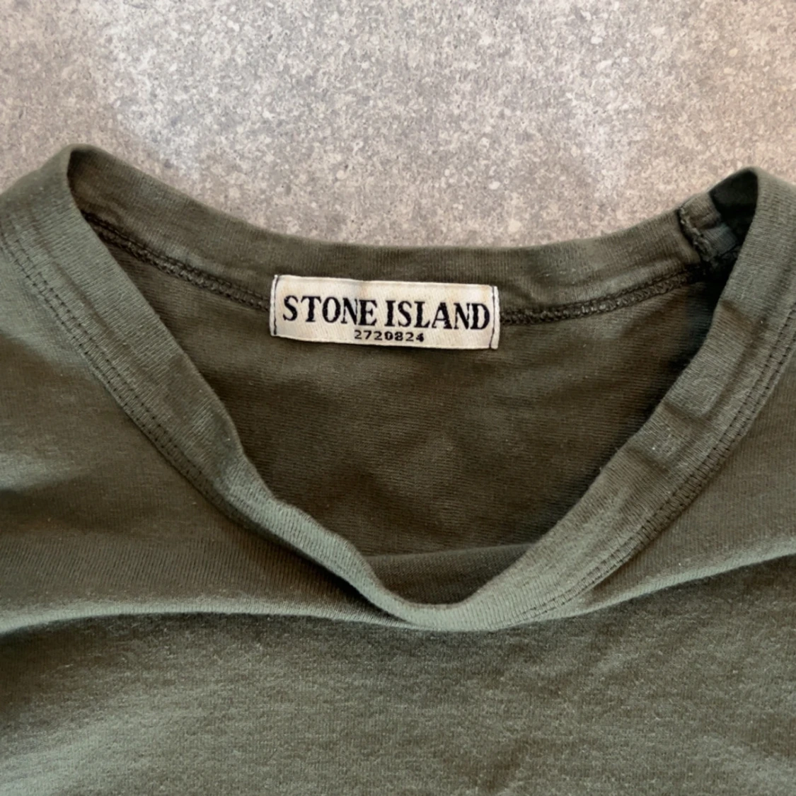 Olivgrön långärmad tröja från Stone Island - 1