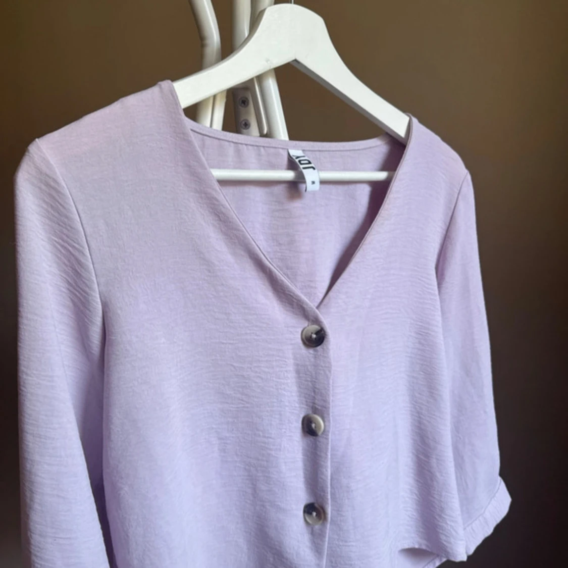 Ljuslila kofta från JDY med knappar - 1