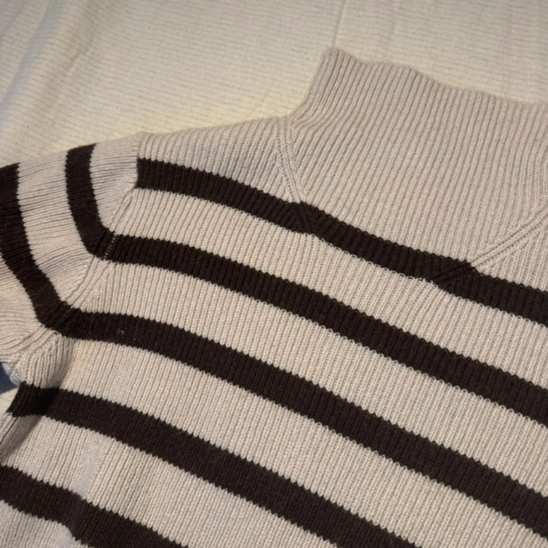 Randig stickad polotröja från Carin Wester  - 2