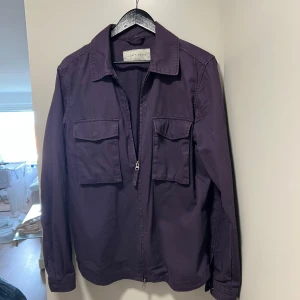 A Days March jacka - Snygg vår/sommar jacka från A Days March. Använd ett fåtal gånger. Storlek M