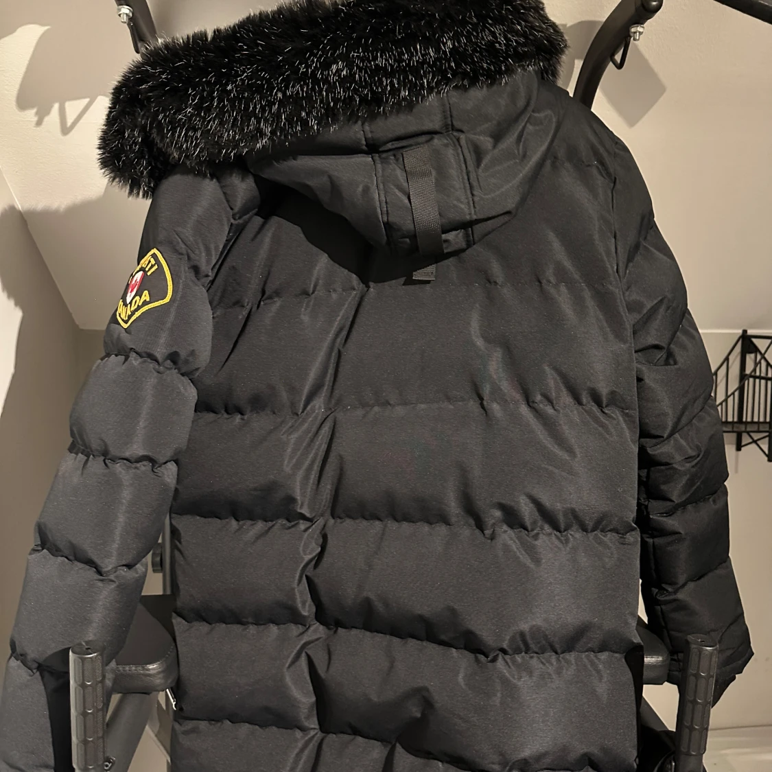 Svart pufferjacka Zavetti Canada - 1