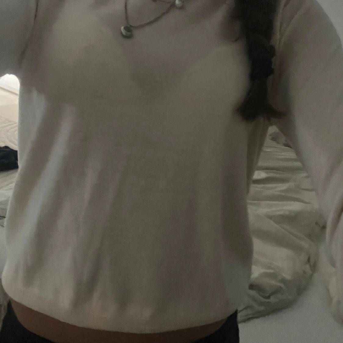 Vit långärmad tröja i bomull