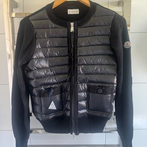 Moncler Cardigan  - Storlek:1
