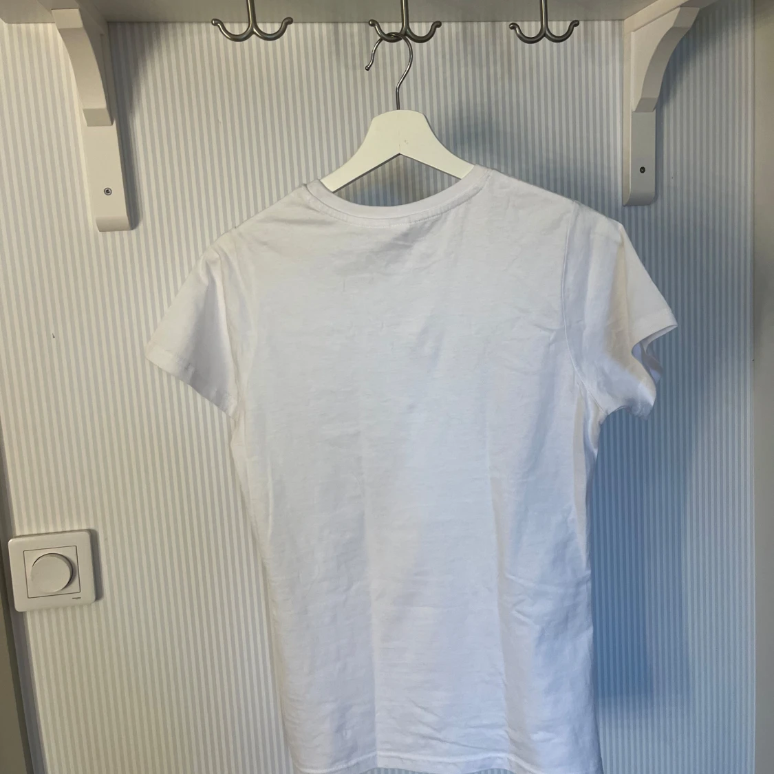 Vit t-shirt med Notting Hill tryck - 1