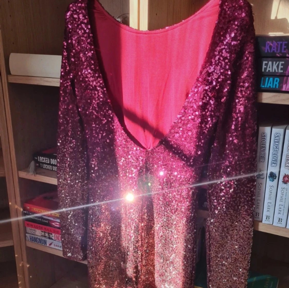 Paljettklänning str S - 1