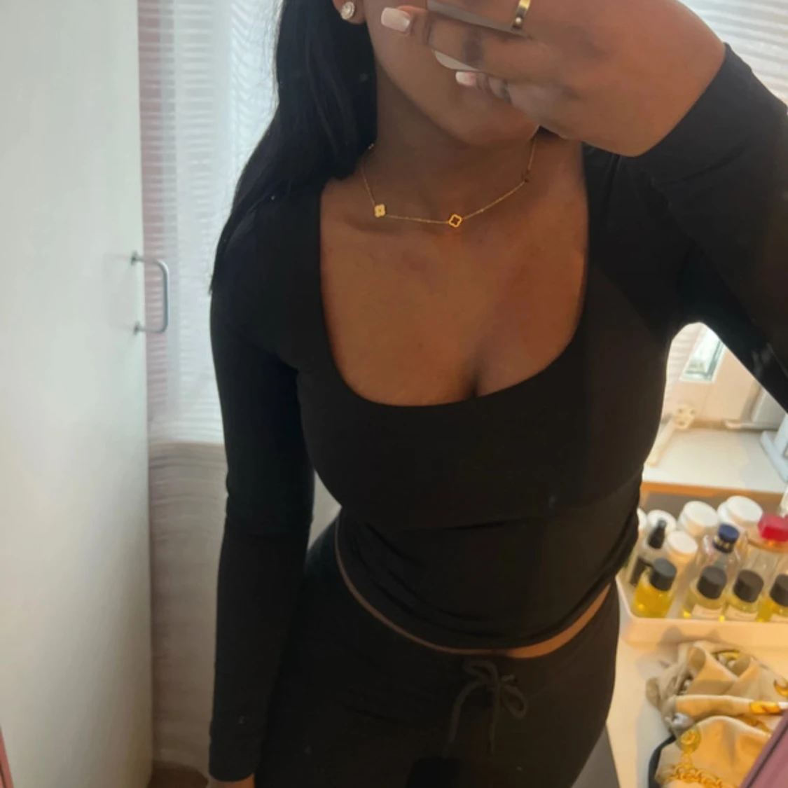 Svart långärmad topp