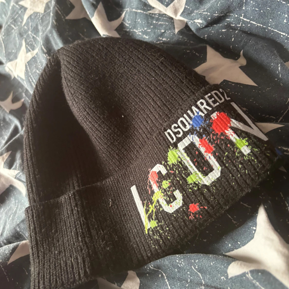 Svart mössa från Dsquared2