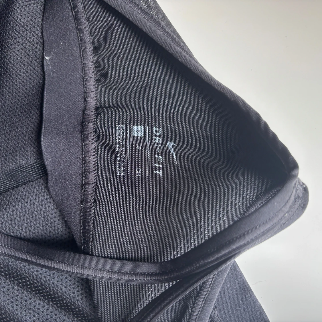 Svart sporttopp från Nike - 2