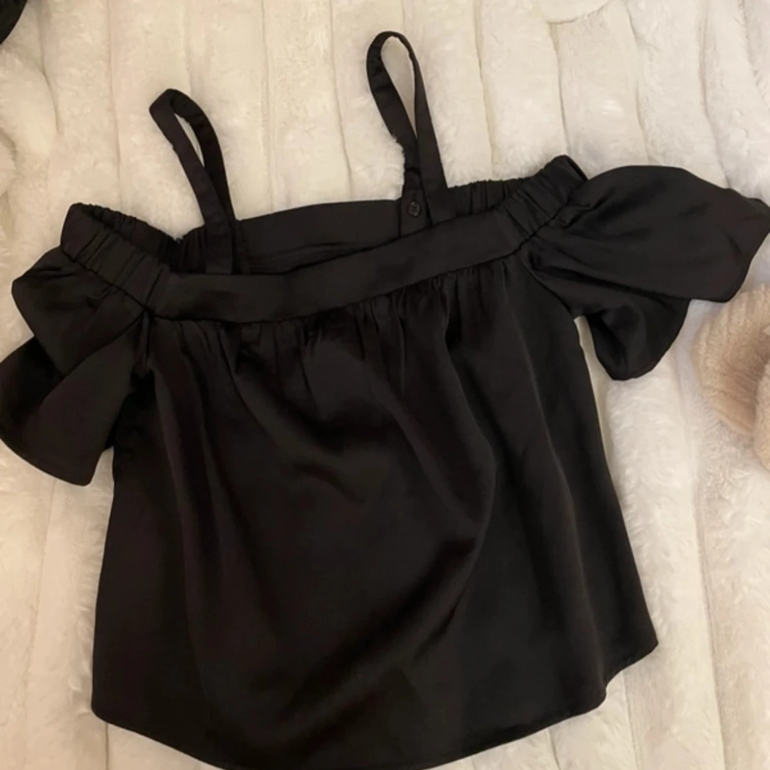 Svart offshoulder topp - 2