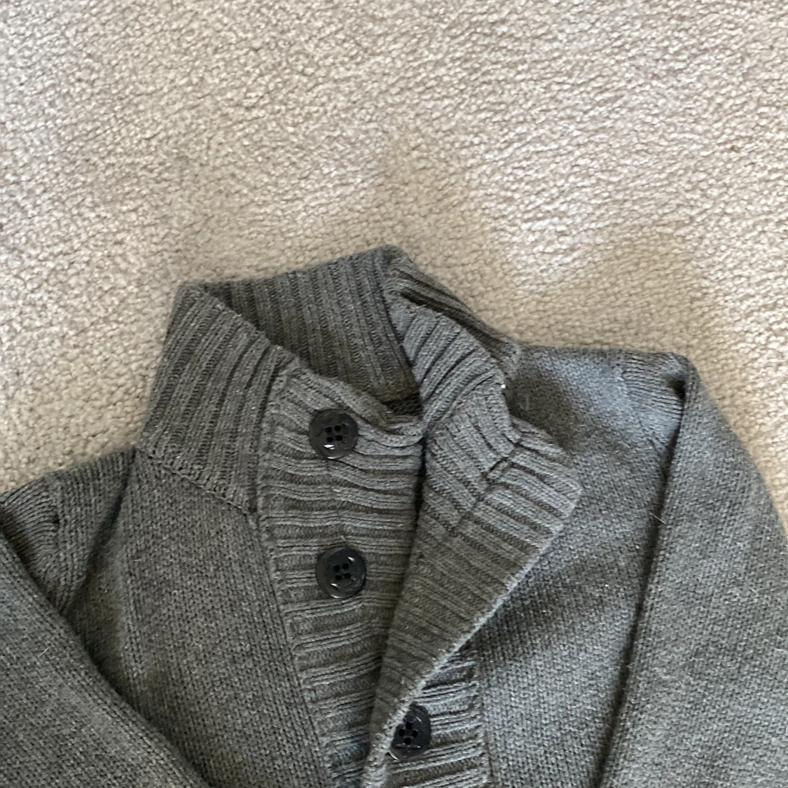 Stickad cardigan  - 1