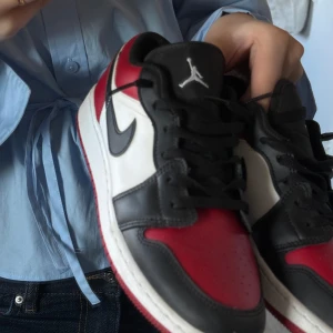 Nike Air Jordans - Näst intill oanvända Nike air jordans, väldigt bra skick!