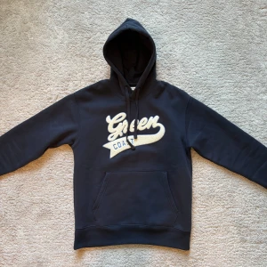 Green Coast Hoodie - Säljer nu denna helt nya Green Coast hoodie utan tags på|Storlek S|Bara att skriva vid minsta fråga/fundering!