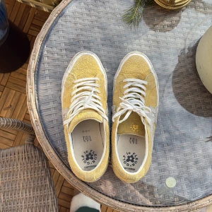 Sneakers från Golf Le fleur - Hej! Säljer dessa limiterade sneakers från Converse x Golf le fleur av Tyler the Creater! Storlek 44 (passar 43). Bra skick! Jag köpte dessa för ca 2500kr. 