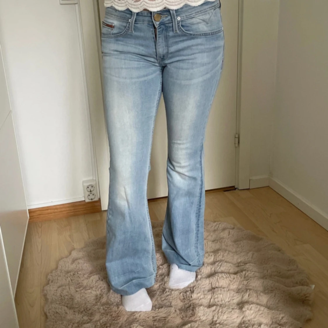 Ljusblå bootcut jeans - 1