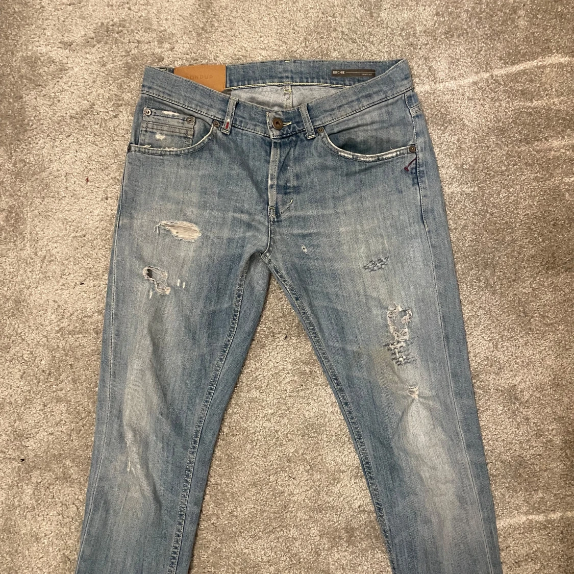 Ljusblå jeans från Dondup