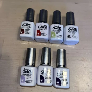 Gellacks - Jag har en salong där vi inte längre gör naglar därmed säljs dessa. Alla är helt nya och oöppnade, köpes styck eller i paket. Skriv privat för mer info🫶🏼