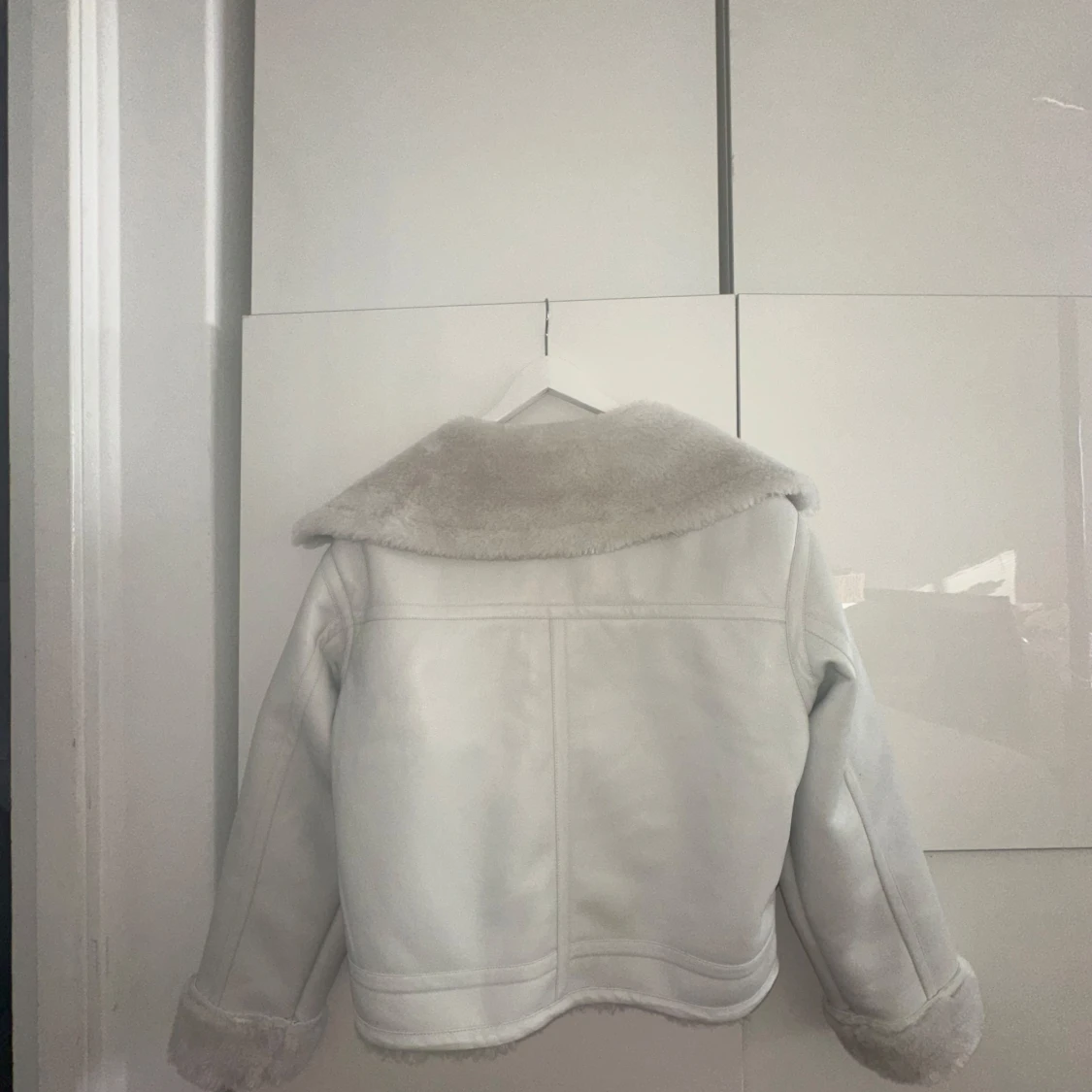 Vit jacka från NA-KD - 2