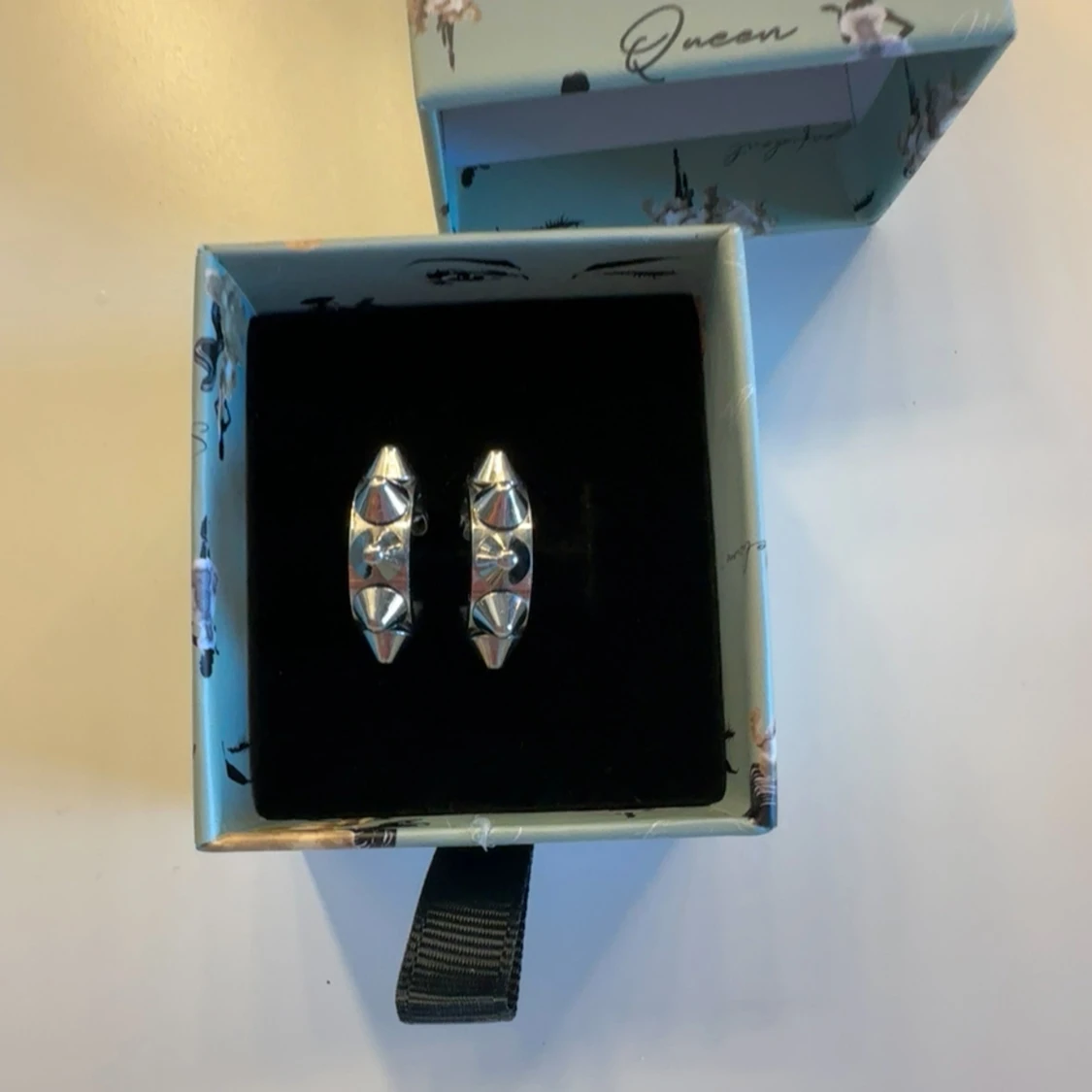 BYTE/KÖP AV SILVER SMYCKEN.  - 3