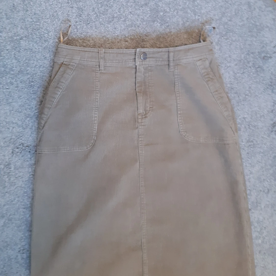 Lång manchesterkjol - 1