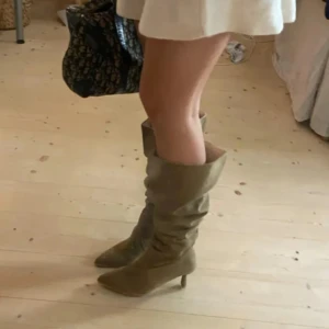 Boots - SUPER snygga mocka boots