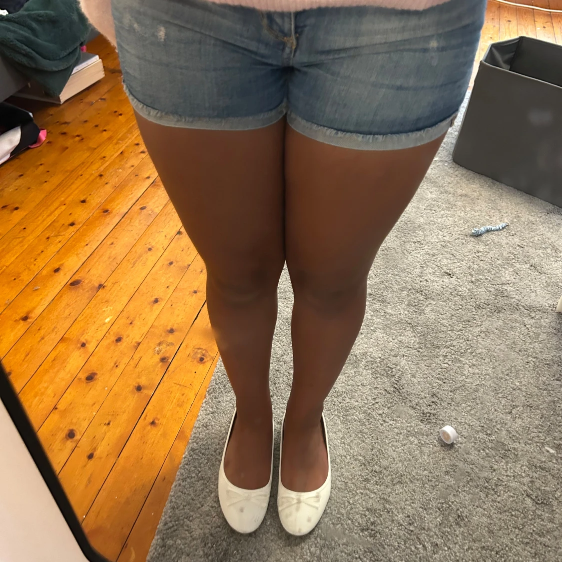 Levi's ljusblå jeansshorts - 1