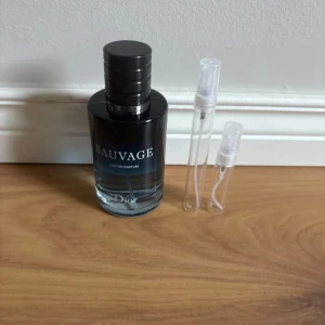 Dior sauvage sample parfym - Dor sauvage sample finns i 5ml och 10ml för billigt pris
