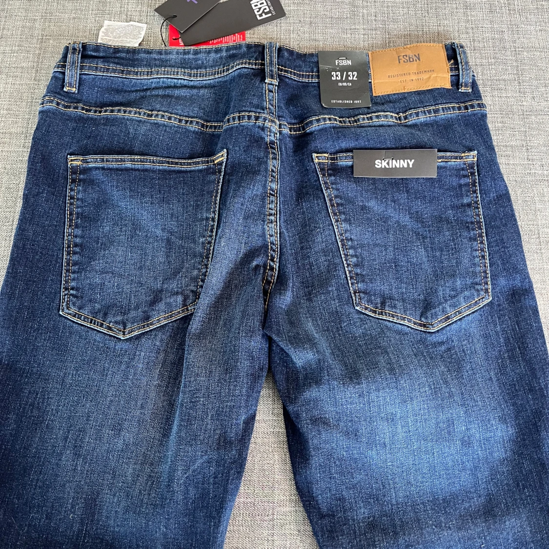 Mörkblå skinny jeans från FSBN - 2