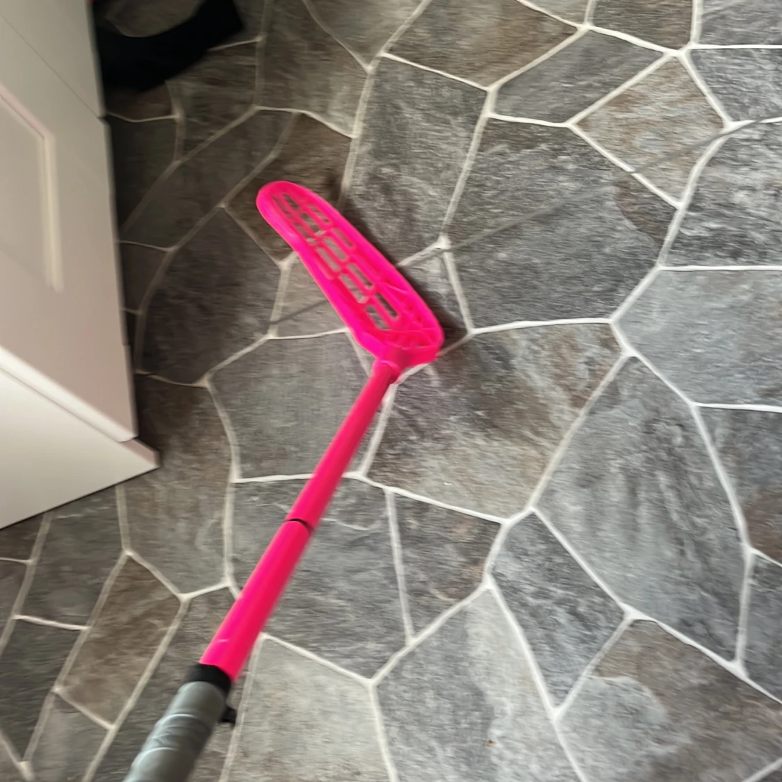 Snygg Salming klubba med Q1 magenta blad och klubbhusets Linda - 3