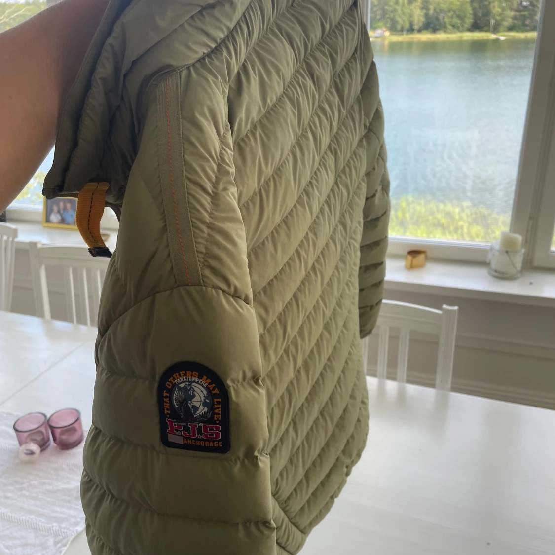 Ljusgrön pufferjacka från Parajumpers - 3