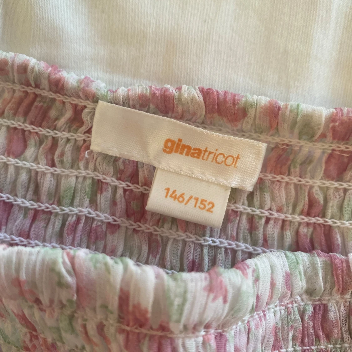 rosa blommig kjol från Gina Young 💞 - 2