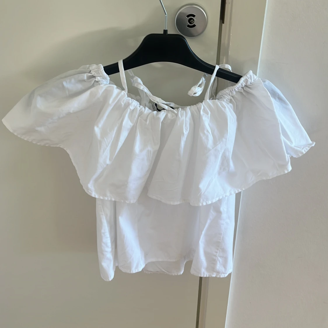 Vit offshoulder topp Pull&Bear - 1