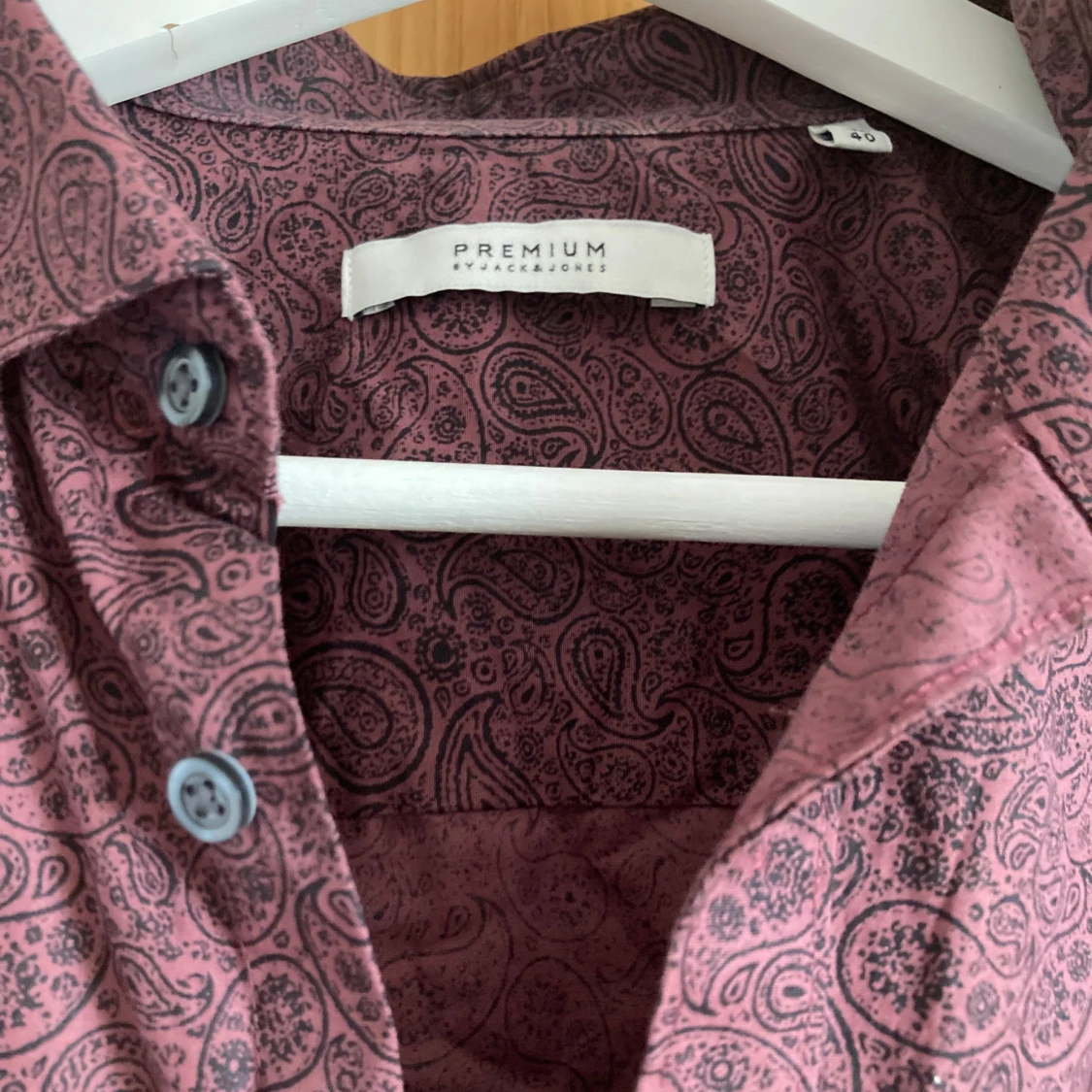 Vinröd paisleymönstrad skjorta Jack & Jones - 3