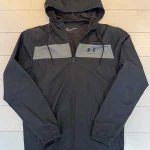 Under Armour Windbreaker - Först till kvarn!🙌🏻