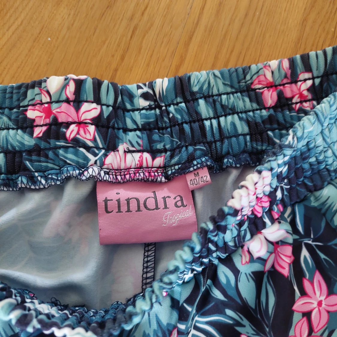 Blommiga shorts från Tindra - 1