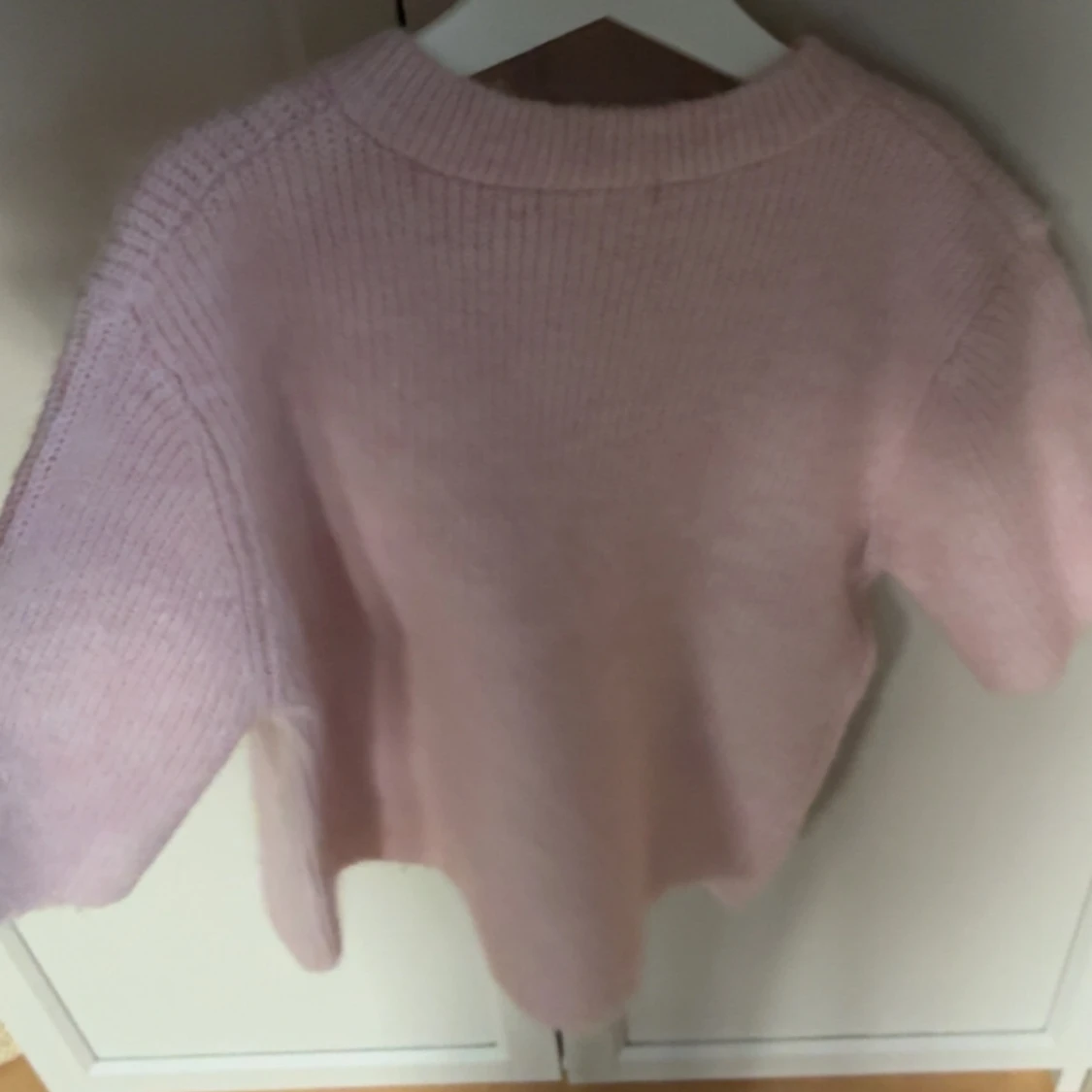 Ljusrosa stickad kofta Gina Tricot - 1