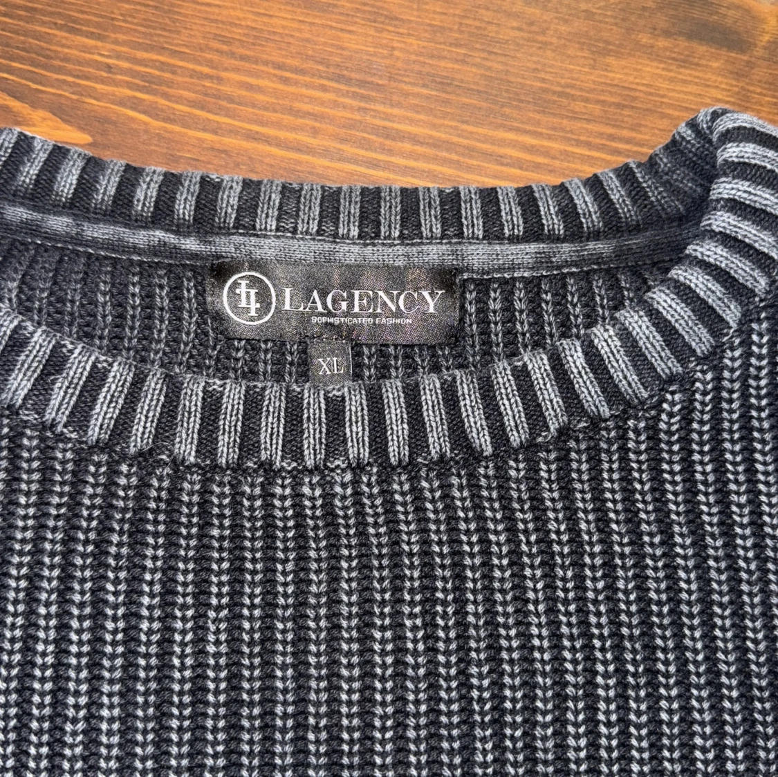 Stickad tröja från Lagency - 2
