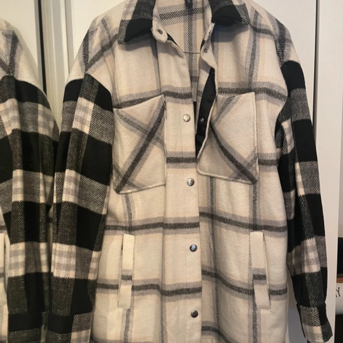 Rutig overshirt från H&M - 1
