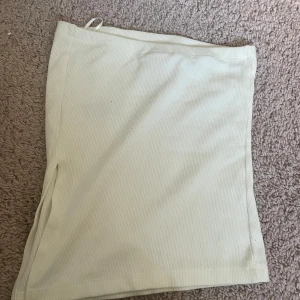 Vit tubtopp från Nelly💓 - Tubtopp från Nelly i xxs