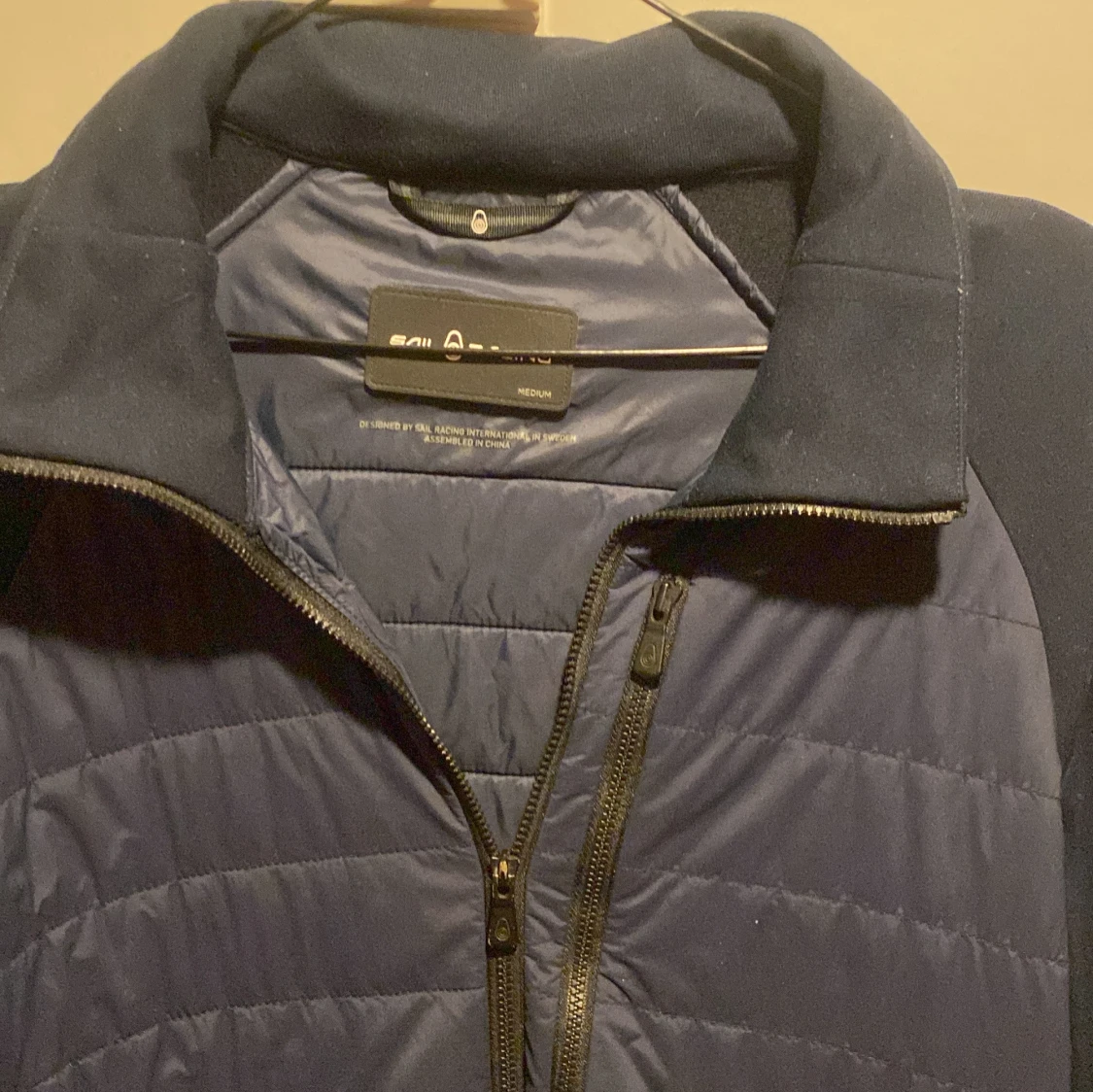 Mörkblå cardigan från Sail Racing - 1