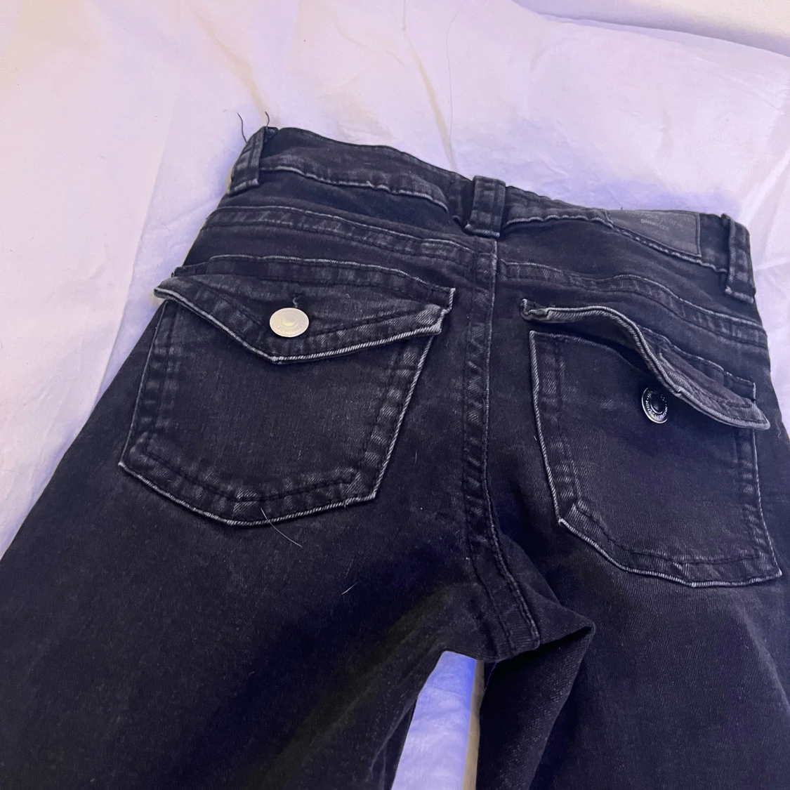 Svarta bootcut jeans - 2