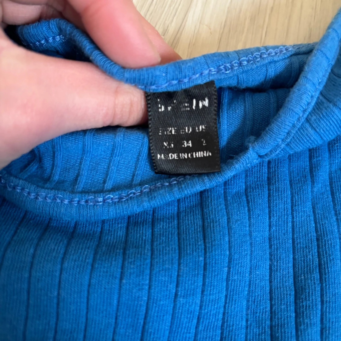 Blå ribbad tubtopp från shein - 2