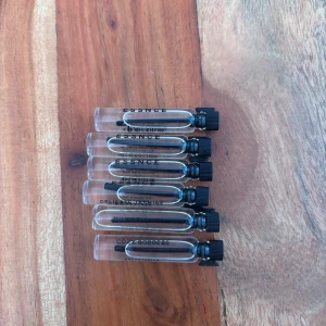 Parfymprover från essnce  - Sex st 2 ml prover från essnce  Fleur chere  Oh darling  Freshotic  Delicate jasmin  Milky flower  Cozy goddess 