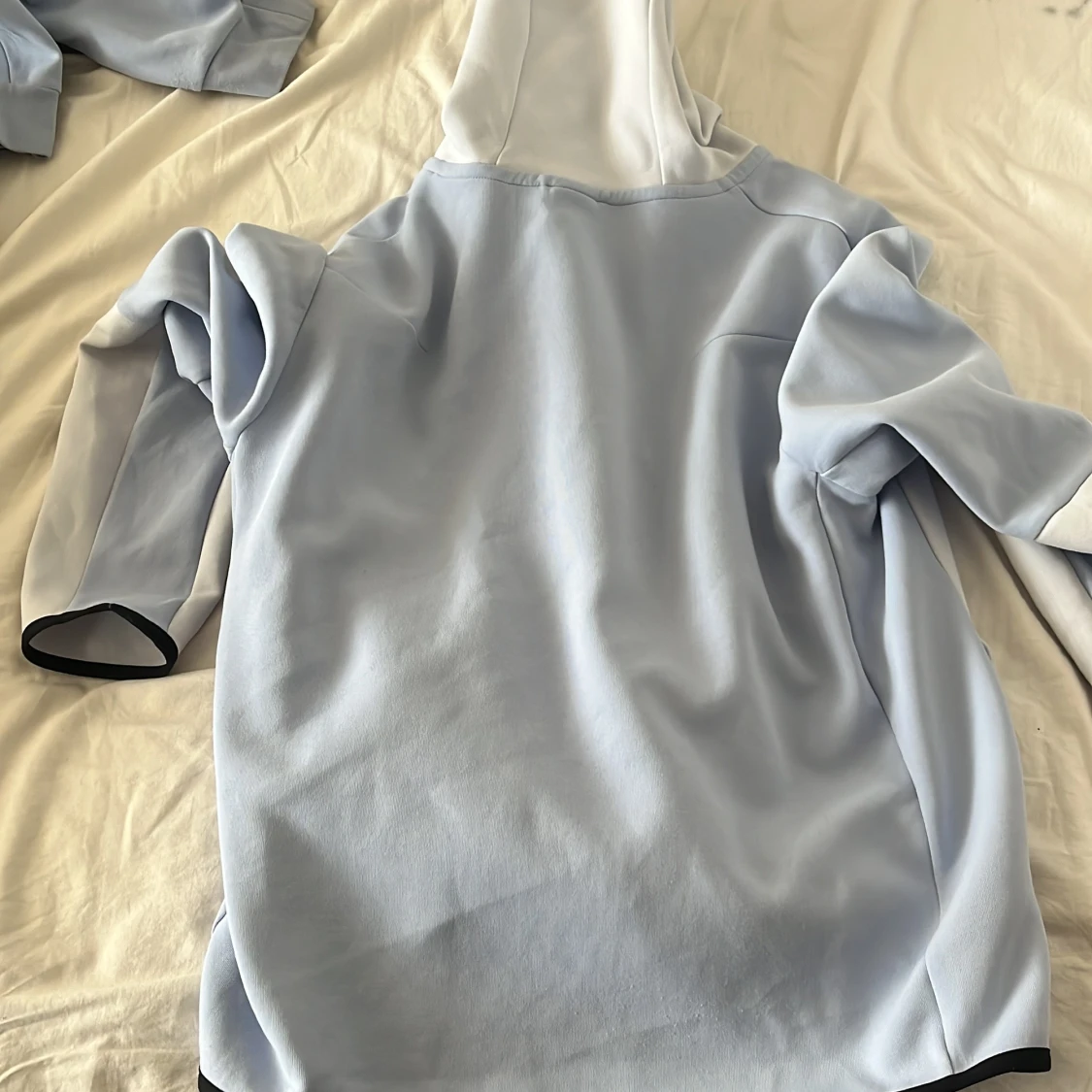 Vit och ljusblå  Nike tech - 1